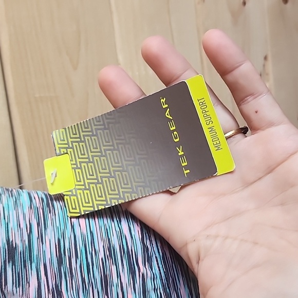 Tek Gear Sports Bra Women's Size XL Medium Support NWT - Picture 2 of 6